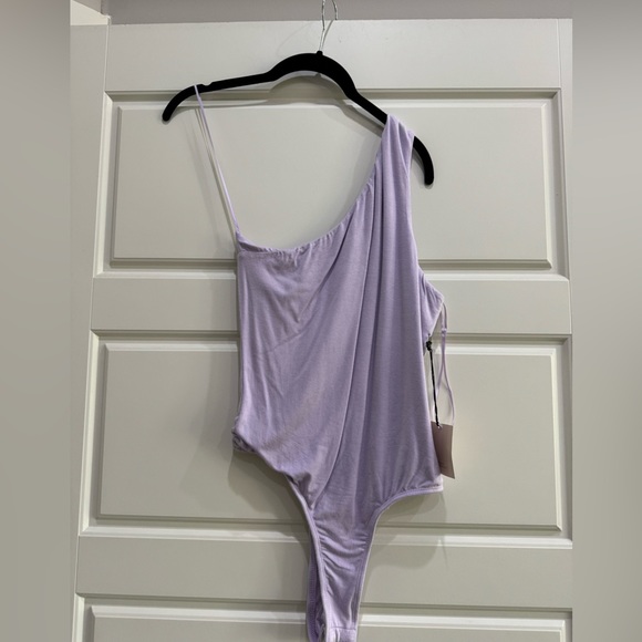 SUPERDOWN One Shoulder Body Suit - Picture 6 of 8